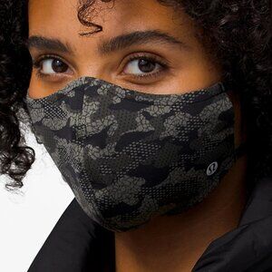 LULULEMON Face Mask - Double Strap - NEW IN BOX - color code COMB